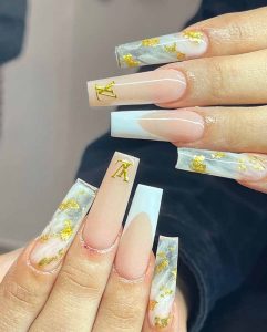 Hình ảnh bộ nail vân đá dát vàng đặc biệt do anh Vỹ thực hiện