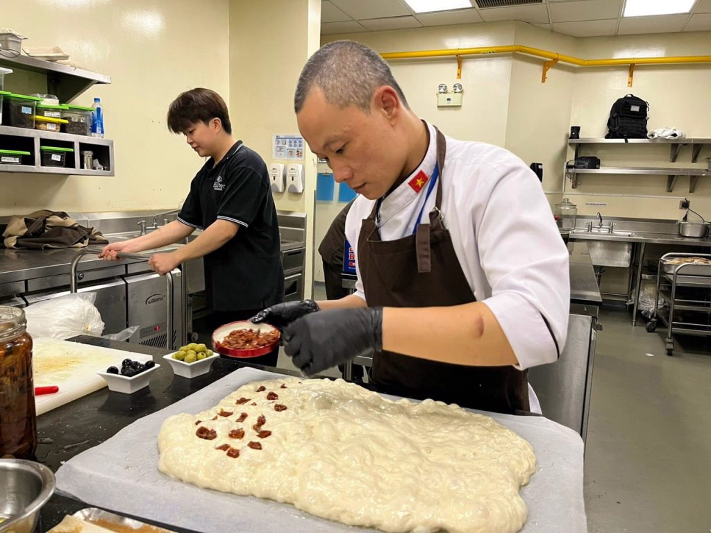 Nghề chọn người - Chef Dan Nguyen bén duyên với ẩm thực và thành công nhờ sự nỗ lực không ngừng nghỉ
