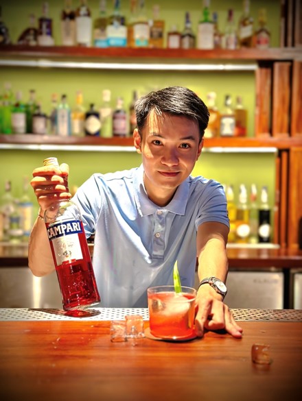 Trần Nguyễn Minh Huy - Từ một phụ bar trở thành bartender sáng tạo và chuyên nghiệp