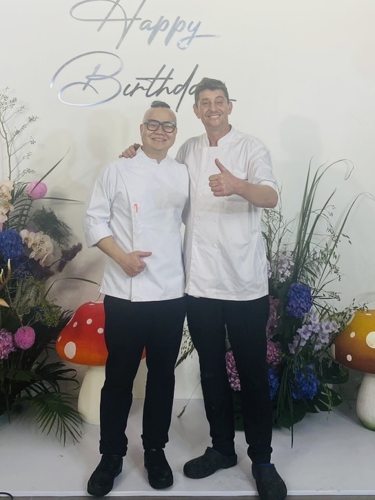 Chef Steven Đỗ luôn trân quý và biết ơn những bài học quý giá từ thầy - Chef Colin Kelly