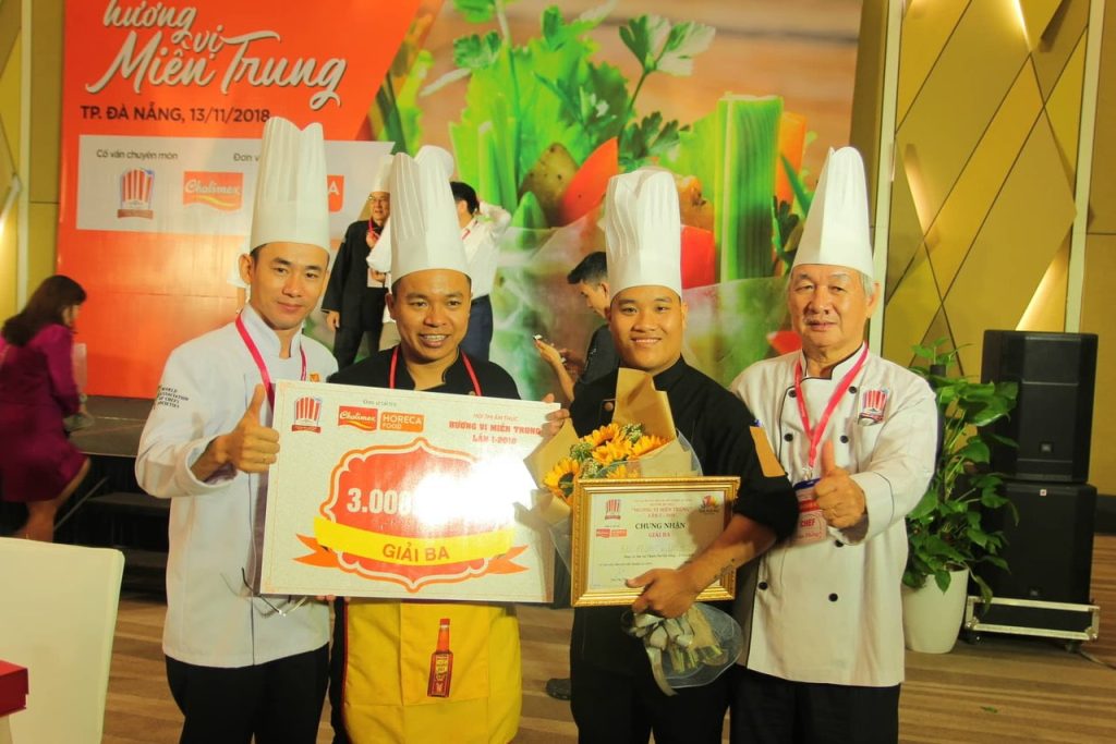 Chef Huỳnh Văn Tây luôn nỗ lực không ngừng để có được những thành công của hiện tại