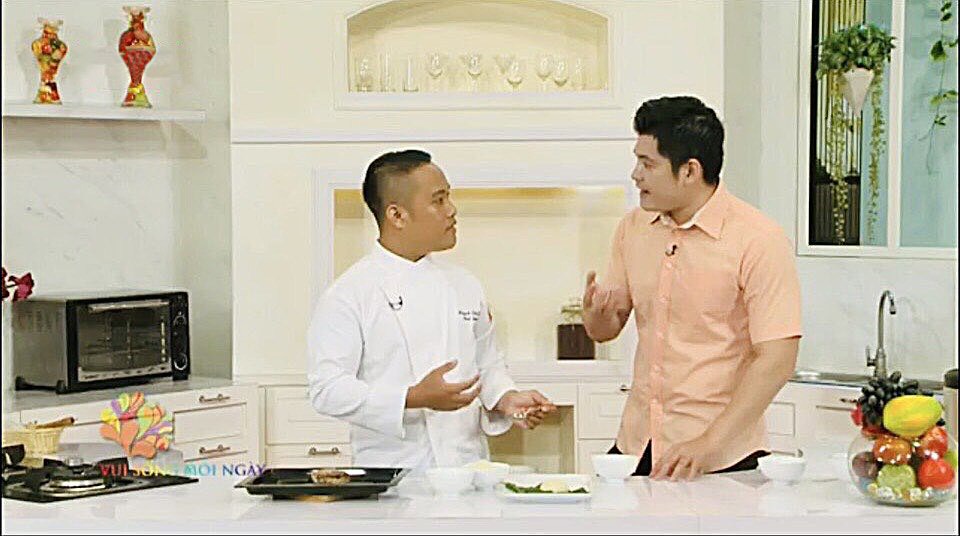 Chef Huỳnh Văn Tây vinh dự được góp mặt trên sóng truyền hình 