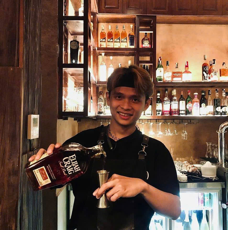 Bartender Nguyễn Trọng Thế - Chàng trai genZ gây ấn tượng với nghệ thuật pha chế chuyên nghiệp tại Sài Thành