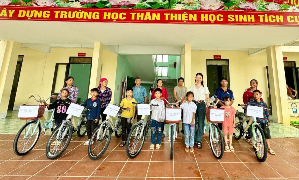 Cô giáo Triệu Đào: “Tôi tin rằng, nếu các em có cơ hội học tập, các em sẽ có tương lai tươi sáng hơn”