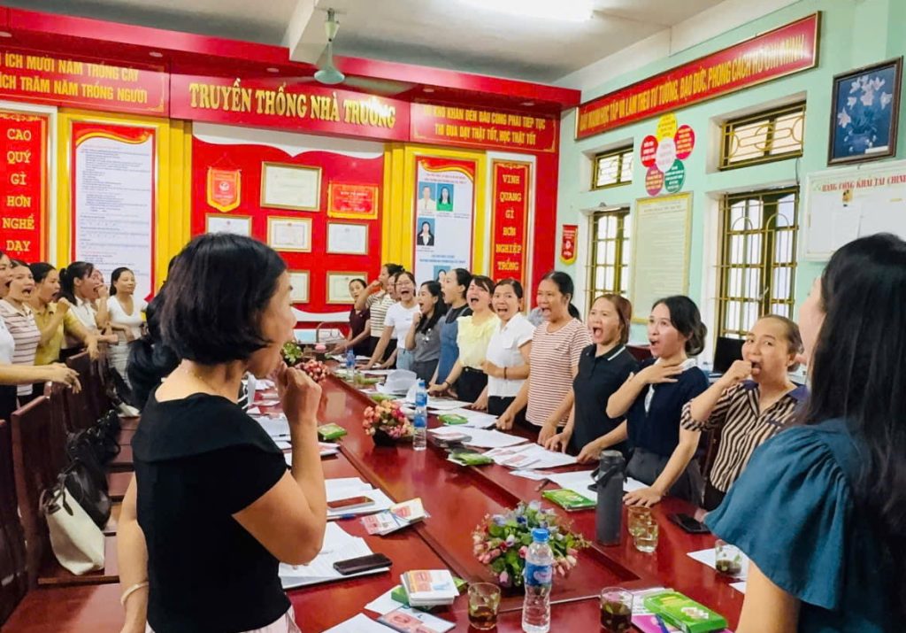 Buổi chuyên đề của Thạc sĩ Vũ Thị Thái Hoa luôn thu hút sự chú ý của nhiều giáo viên tham dự