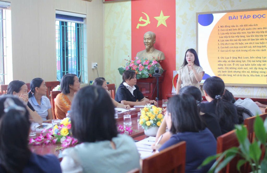 Buổi chuyên đề của Thạc sĩ Vũ Thị Thái Hoa luôn thu hút sự chú ý của nhiều giáo viên tham dự
