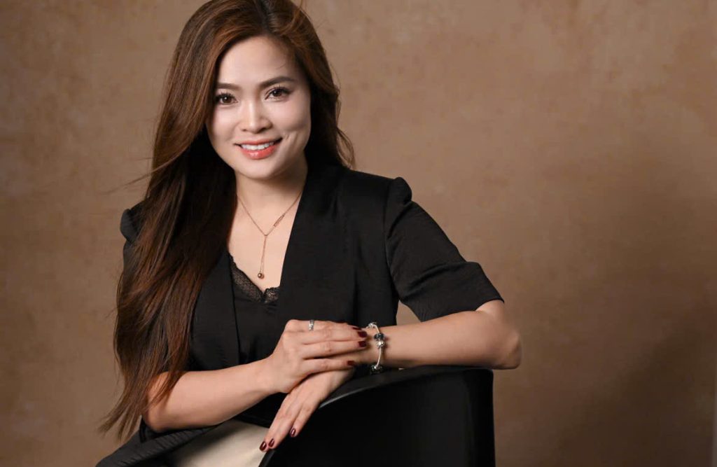 Cô giáo Đặng Diệu Linh - Chuyên gia tư vấn Set up vận hành Trường học