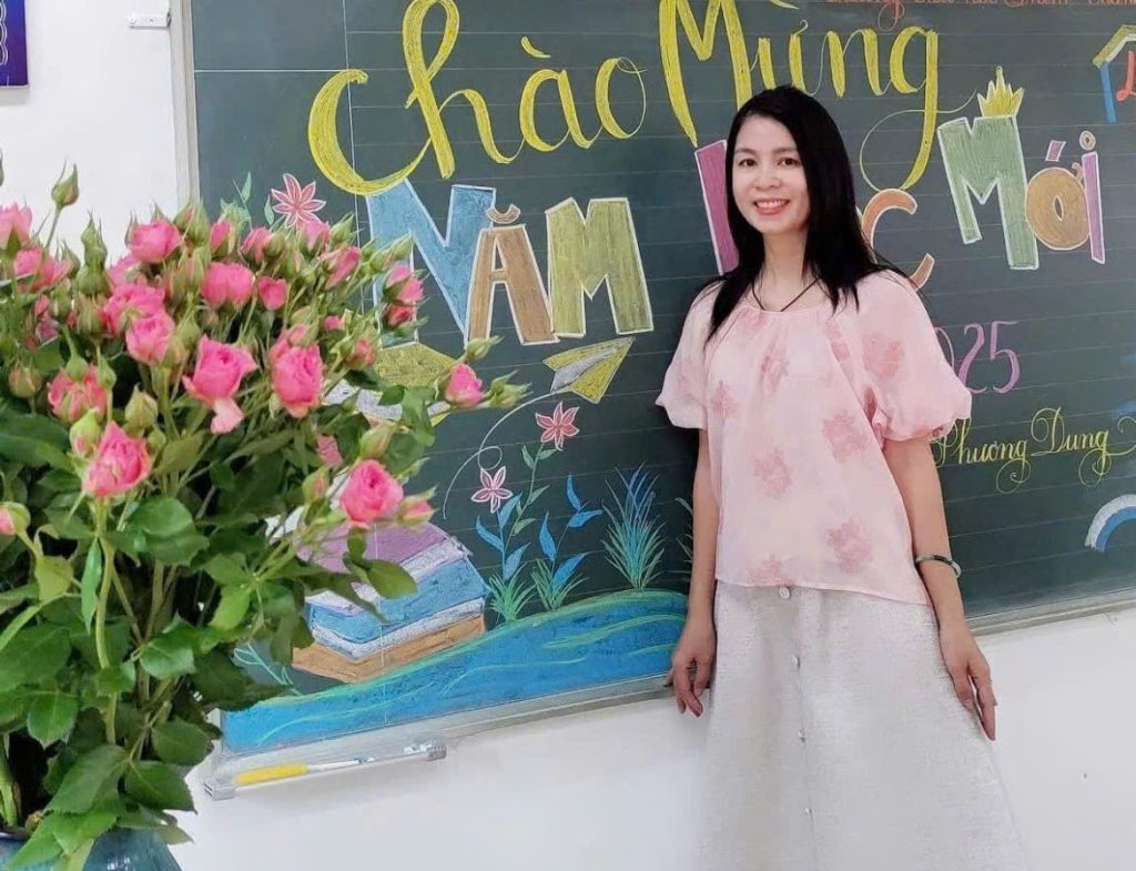 Cô giáo Lê Phương Dung thành lập Trung tâm Luyện chữ đẹp Lạc Việt và cống hiến hơn 15 năm cho sự nghiệp rèn chữ, rèn người