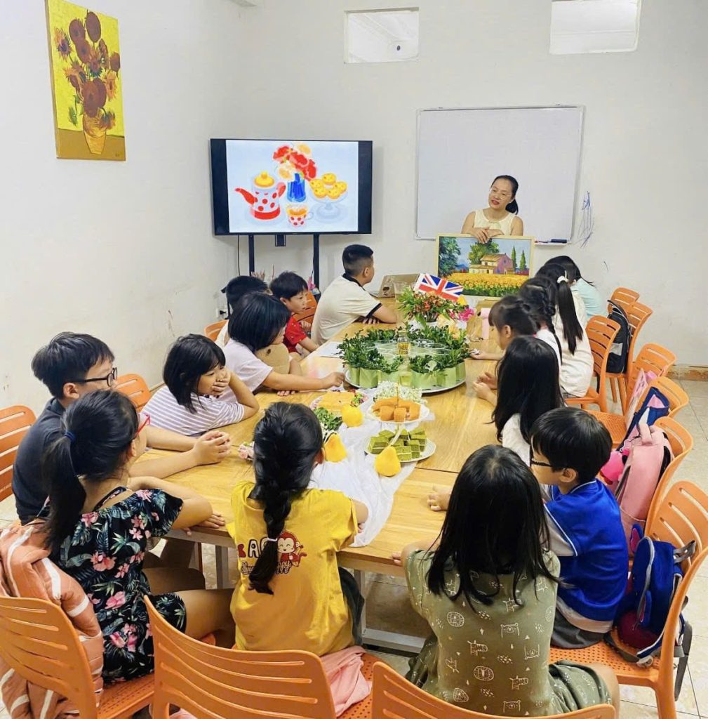 Một giờ học tìm hiểu về văn hóa các nước bằng Tiếng Anh Tại lớp Tiếng Anh Cô Vân Nhi