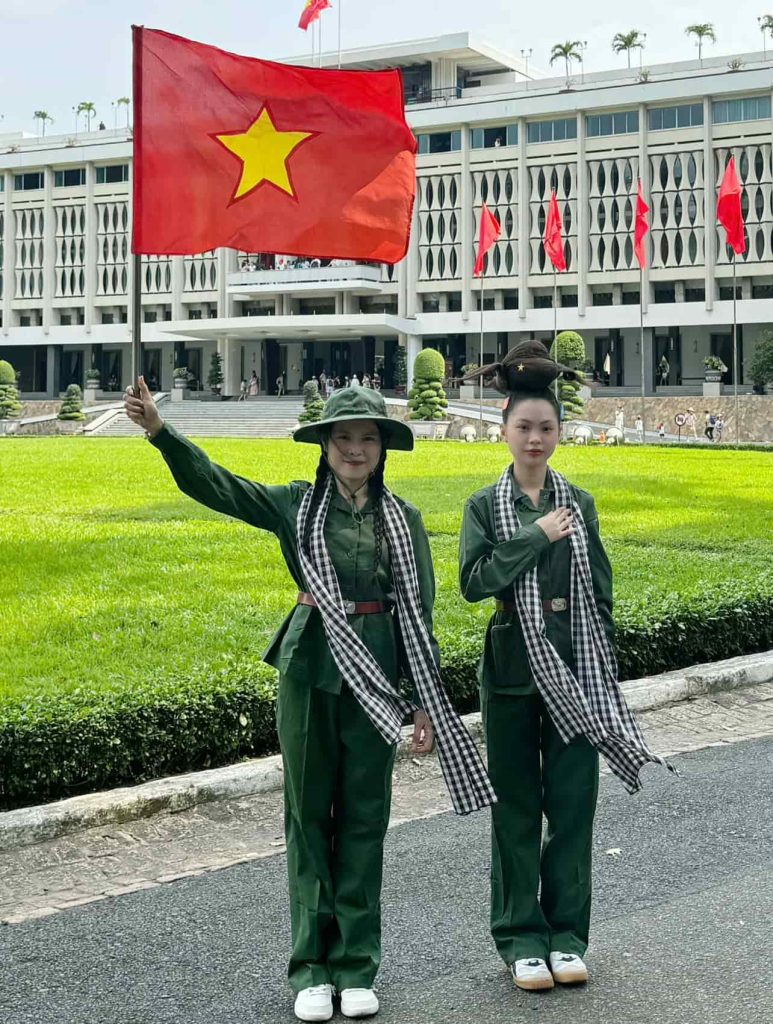 Những mẫu tóc biến hình đầy sáng tạo của Master Hồ Liên liên tục viral trên TikTok