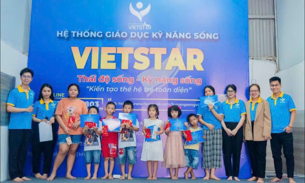 Phương châm của Kỹ Năng Sống VietStar: Hướng đến trẻ toàn diện, tự tin và tỏa sáng