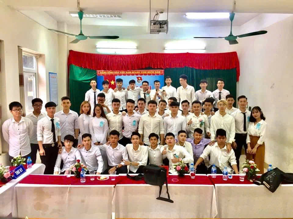 Barber Nguyễn Thành Văn xây dựng Thành Văn Barbershop từ tay nghề, tư duy và sự bền bỉ với nghề