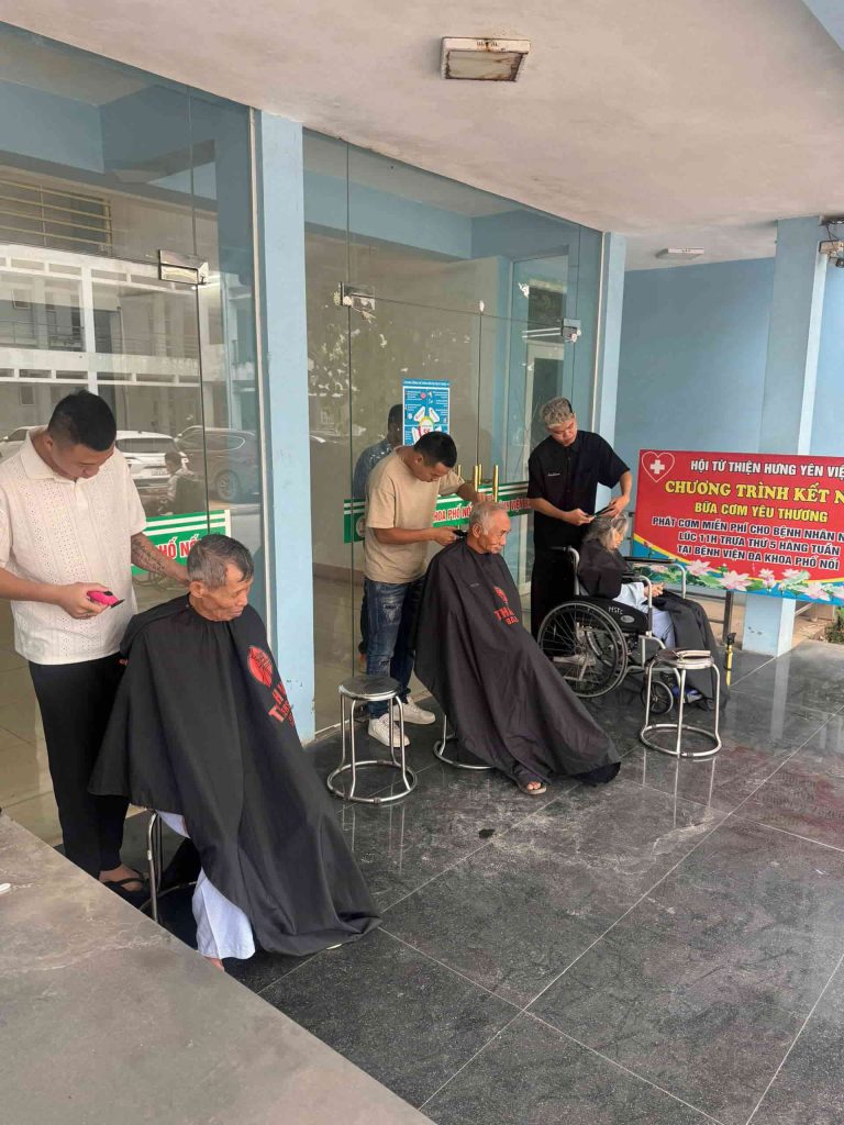Thành Văn Barbershop lan tỏa những giá trị nhân văn của nghề barber thông qua tay nghề và các hoạt động cộng đồng