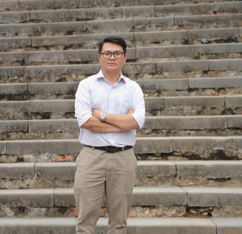 Thầy Trần Phú Lộc và hành trình đi lên từ chính trải nghiệm của một người từng mất gốc tiếng Anh