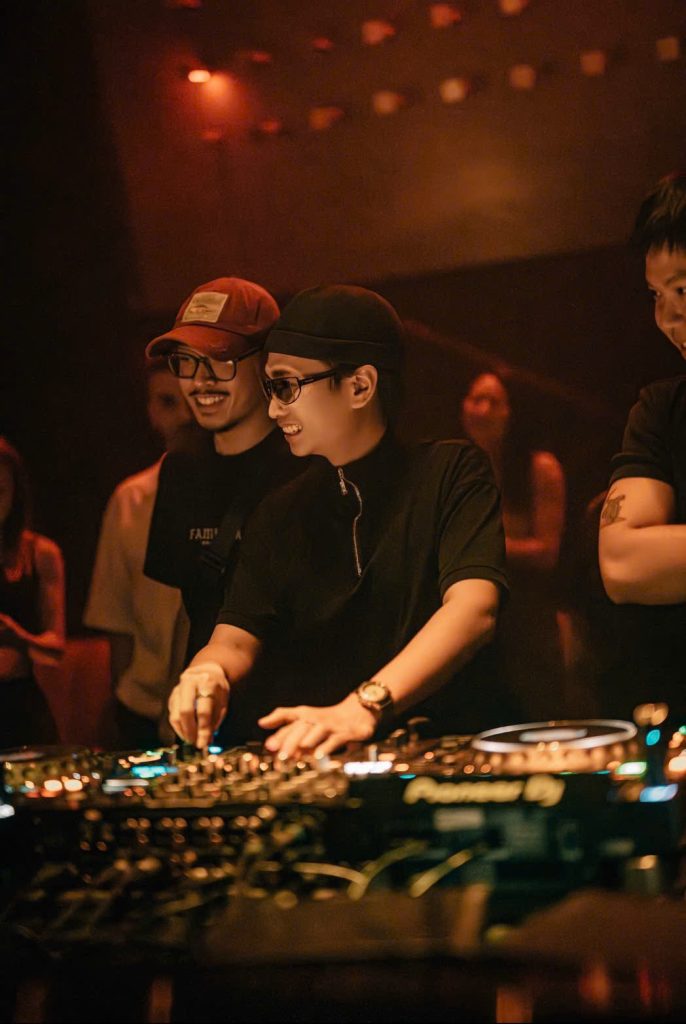DJ/Producer Dustin Nguyen xem âm nhạc là cầu nối giữa nghệ sĩ và người nghe