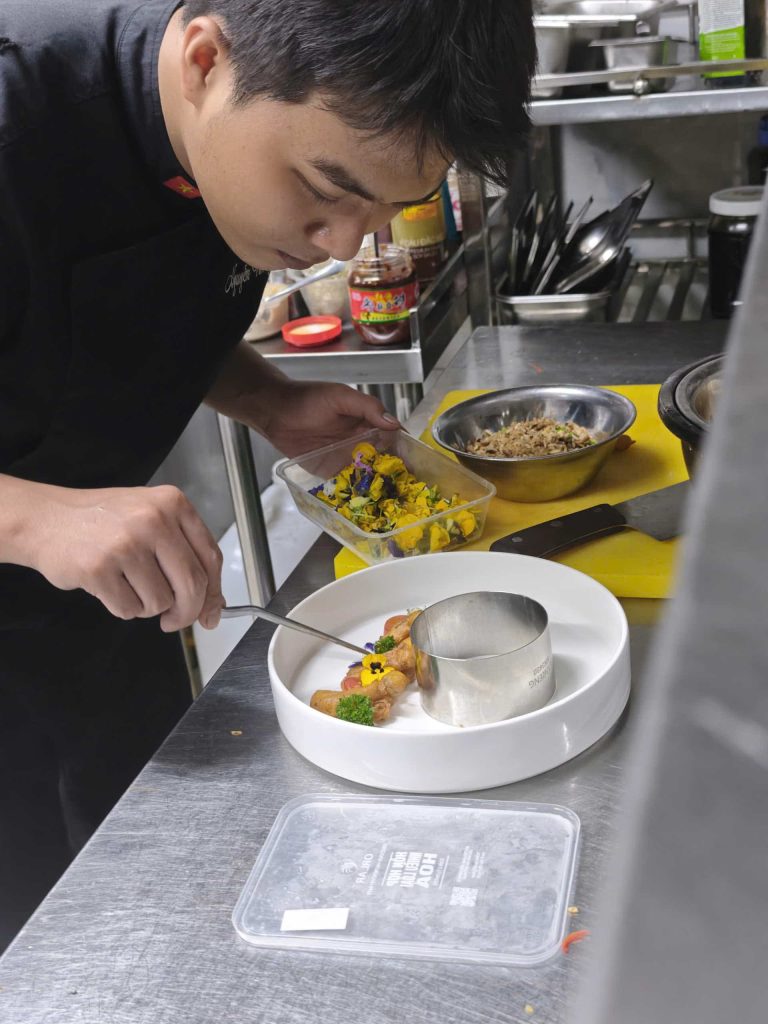 Hành trình gần 11 năm của Chef Nguyễn Trí Dũng gắn liền với gian bếp chay và sự học hỏi không ngừng