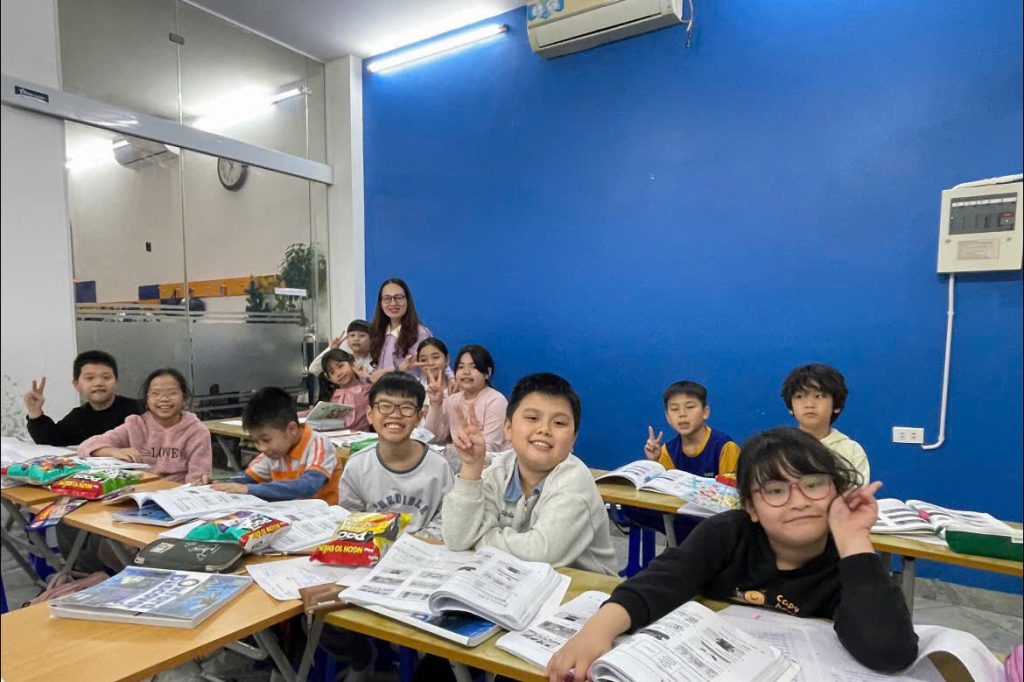 Cô giáo Trịnh Thanh Thủy tin rằng tri thức là món quà đầu năm ý nghĩa dành cho thế hệ trẻ