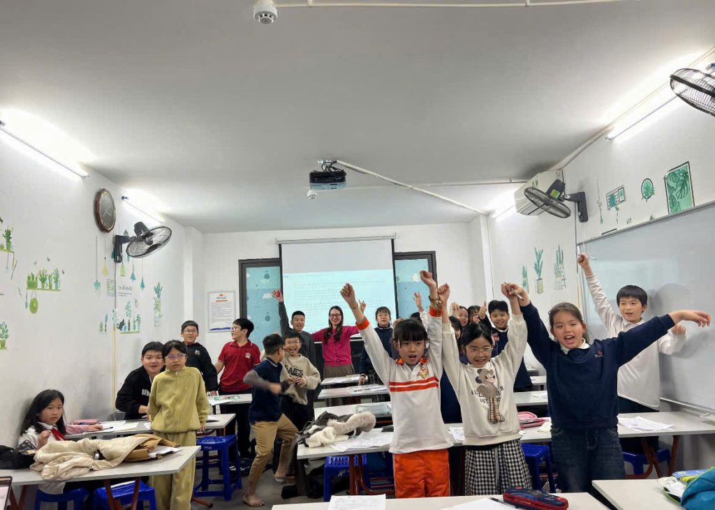 Với cô giáo Trịnh Thanh Thủy, giáo dục không chỉ truyền đạt kiến thức mà còn nuôi dưỡng nhân cách