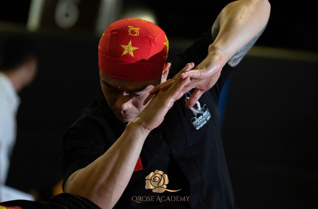 Chuyên gia trị liệu Jimmy Lee tham gia thi đấu tại Malaysia - [Therapy expert Jimmy Lee competes in Malaysia]