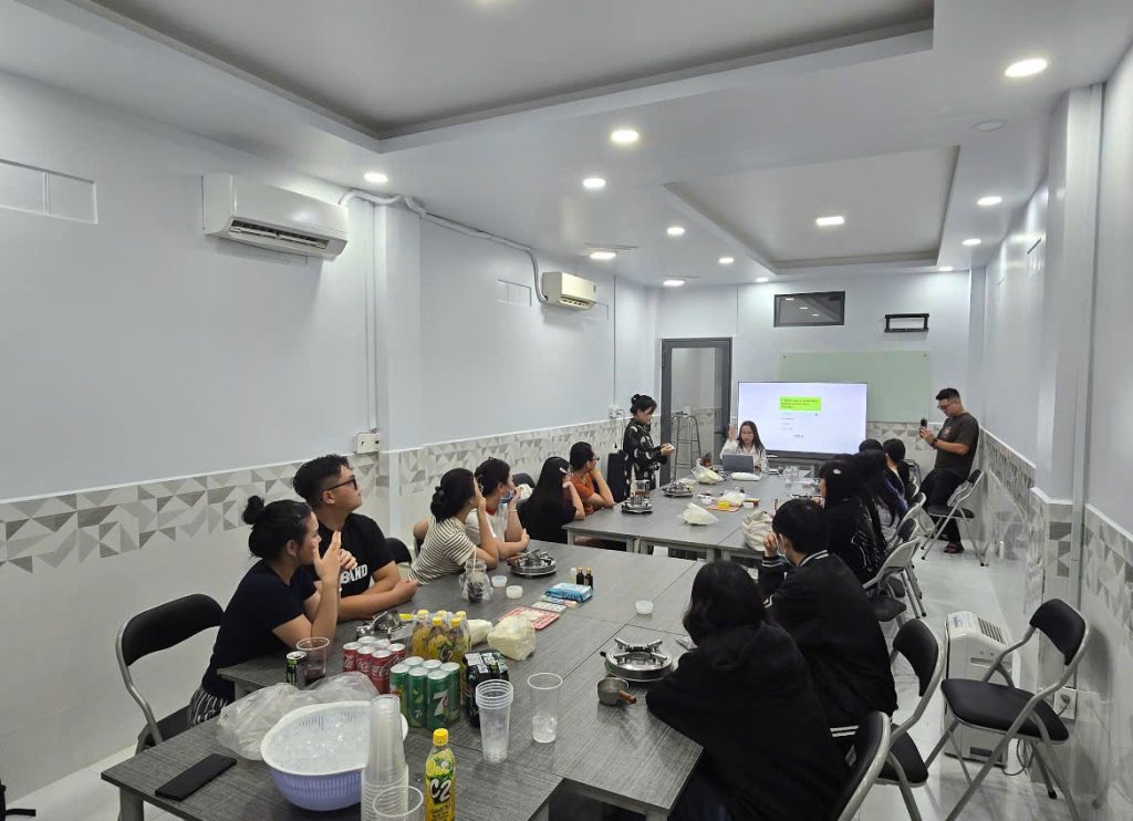 Ms. Uyên đã và đang xây dựng một lớp học nhỏ với tầm nhìn không giới hạn