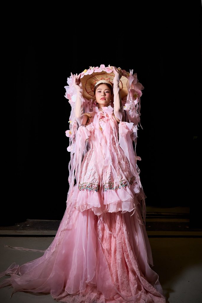 Hoàng Thùy Linh, Chi Pu, Phương Mỹ Chi và cách kể chuyện văn hóa Việt