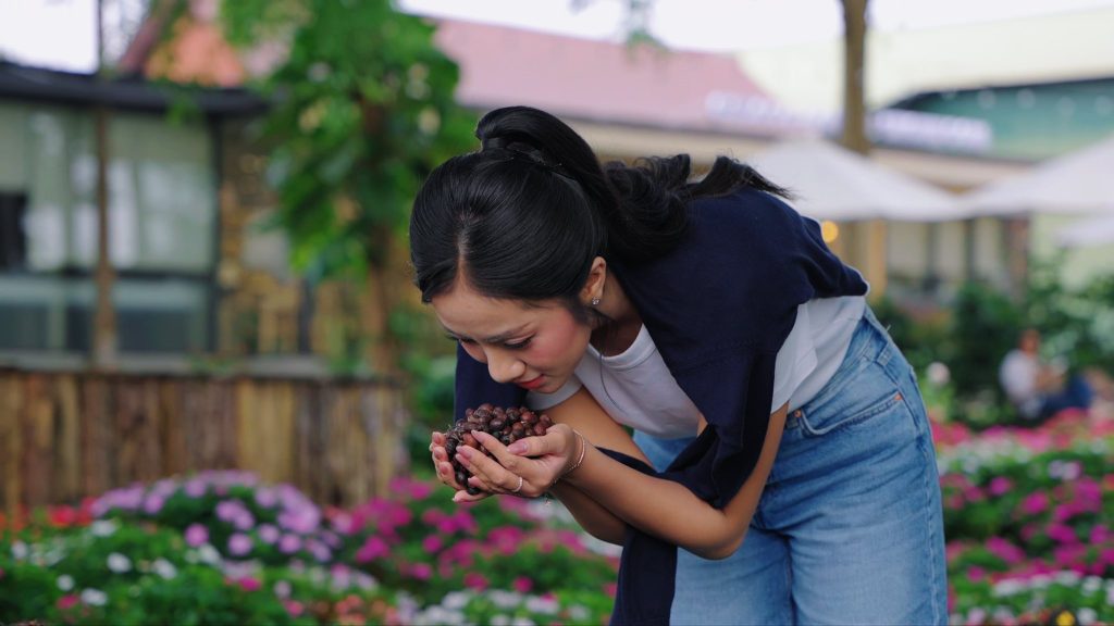 Hoa hậu Hà Trúc Linh góp phần đưa du lịch Đắk Lắk đến gần hơn với công chúng