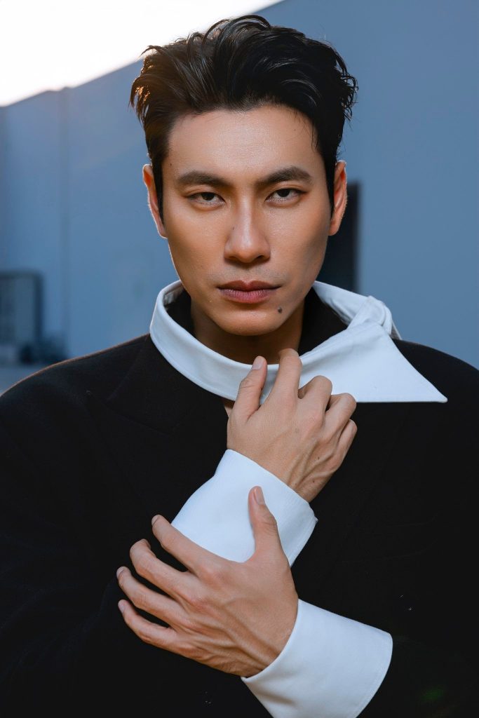 Kiều Minh Tuấn lập kỷ lục doanh thu với loạt phim trăm tỷ tại phòng vé Việt