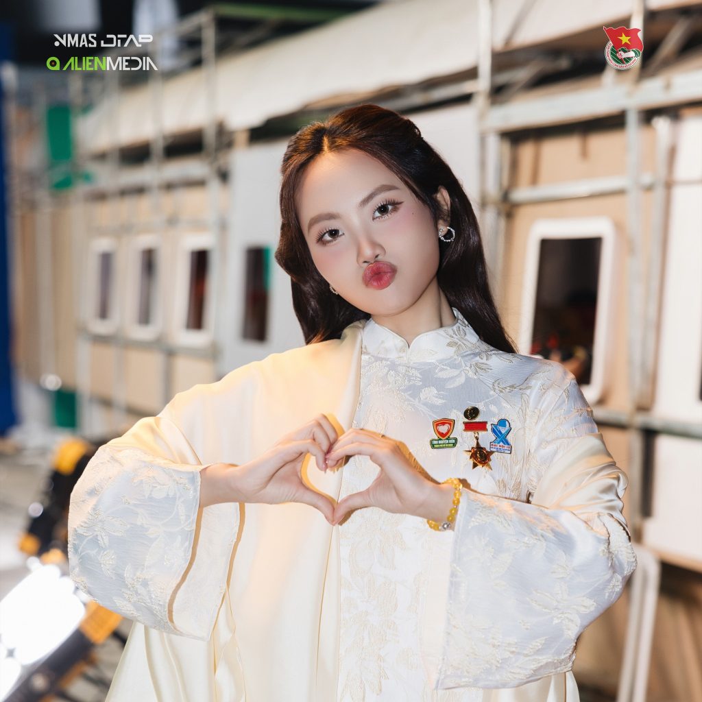 Hoàng Thùy Linh, Chi Pu, Phương Mỹ Chi và cách kể chuyện văn hóa Việt