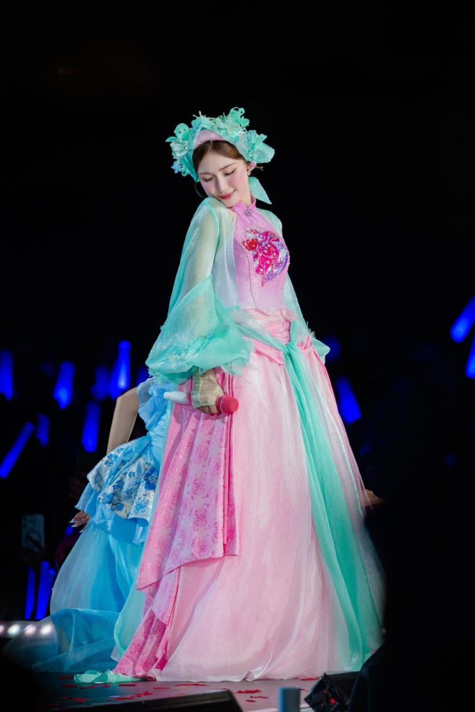 Khi Hòa Minzy nhìn lại chặng đường nghệ thuật cùng nhạc sĩ Huy Tuấn