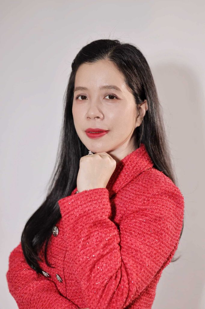 Hoàng Thị Lệ Hương gần 15 năm gắn bó với nghề dược 