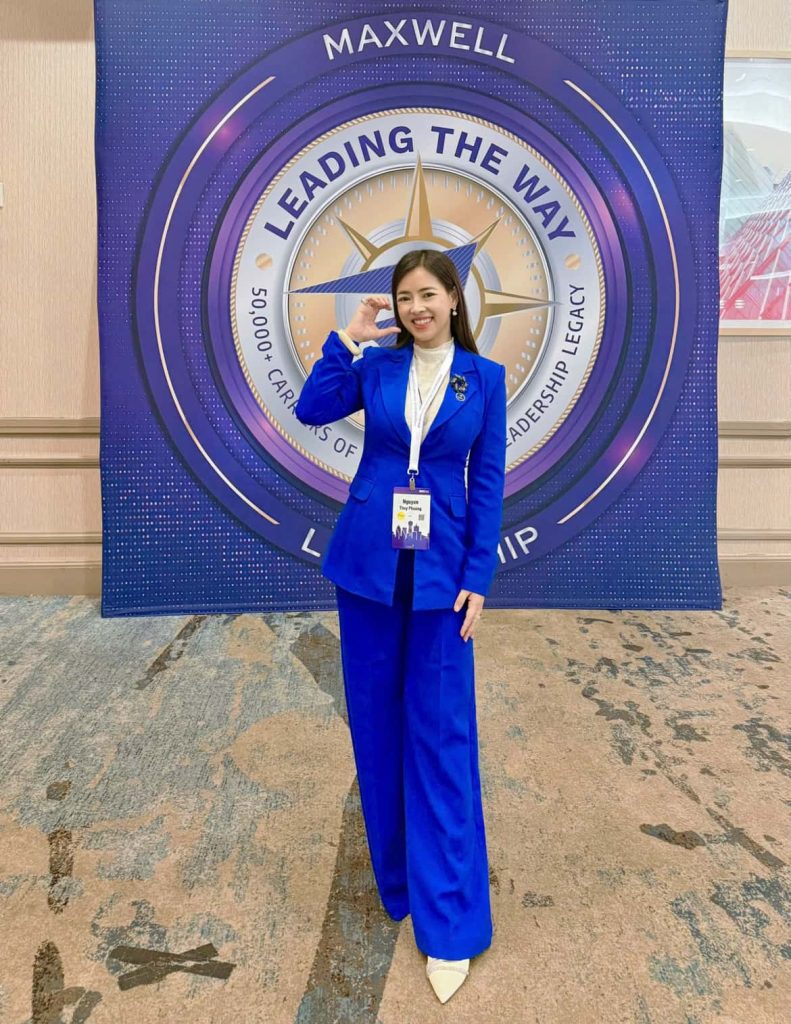 Ms. Rachel Thy - thành viên cộng đồng quốc tế Maxwell Leadership, nơi phát triển ba năng lực cốt lõi: Coaching, Speaking và Training