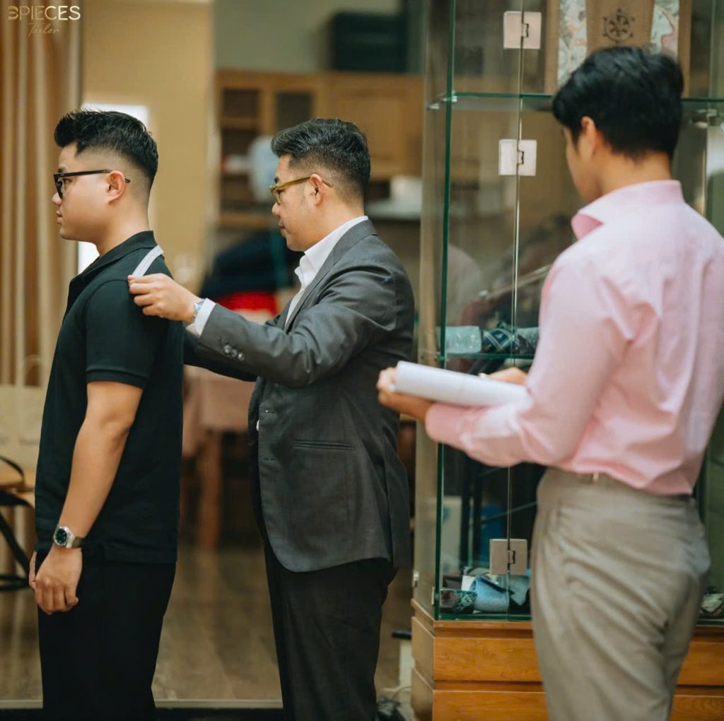 Founder Thền Ngọc Sơn cho rằng một bộ vest đẹp bắt đầu từ sự thấu hiểu