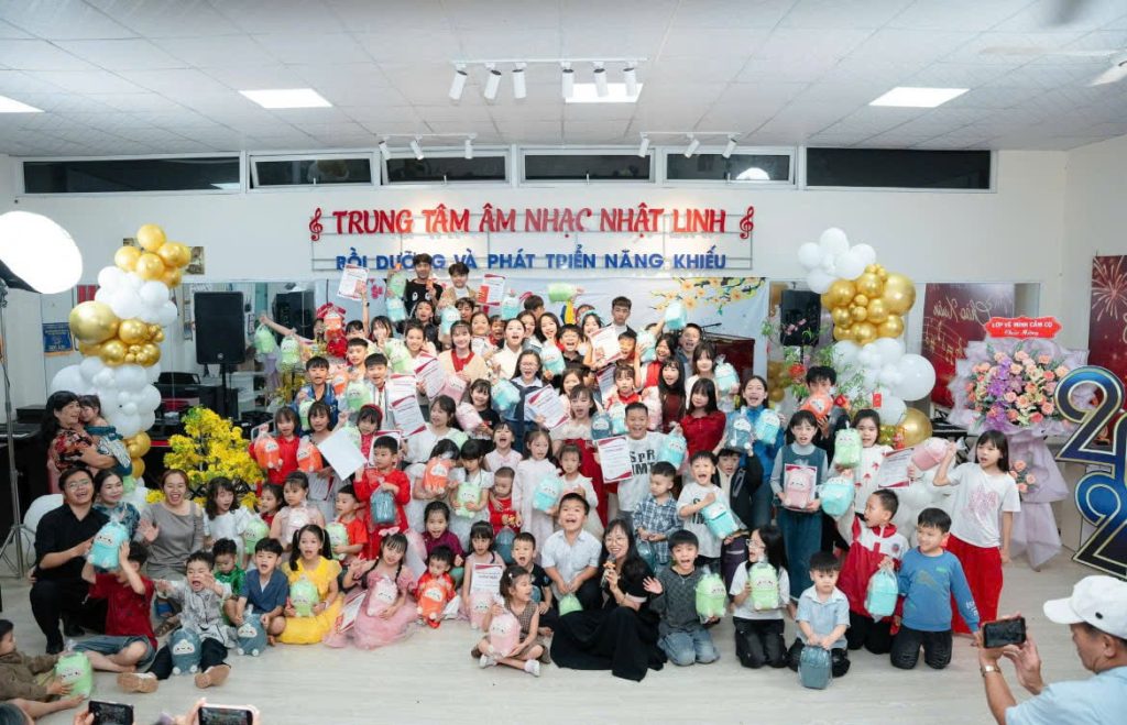 Trung Tâm Âm Nhạc Nhật Linh