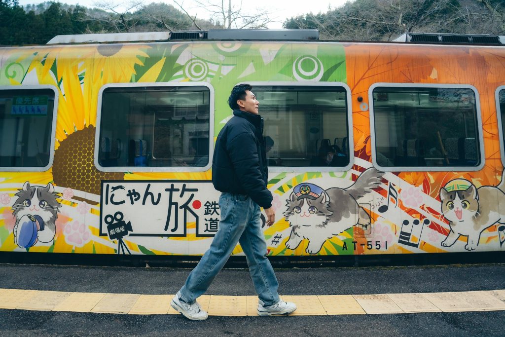 Khoai Lang Thang chăm tương tác, liên tục lên tiếng: Điều gì đang xảy ra?