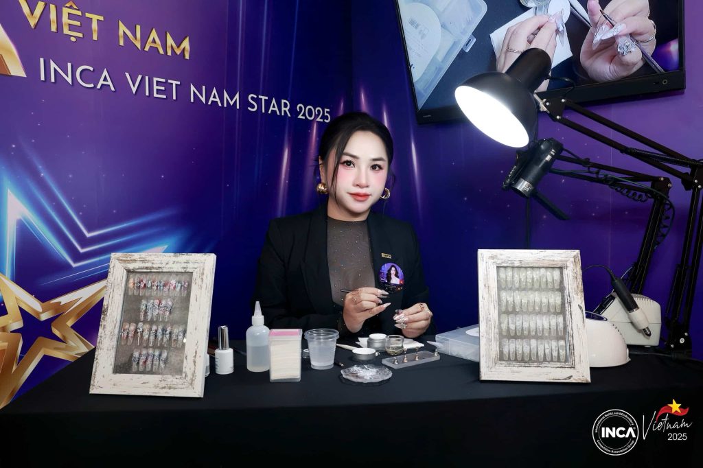Chuyên gia đào tạo nail Phạm Thanh Thảo 