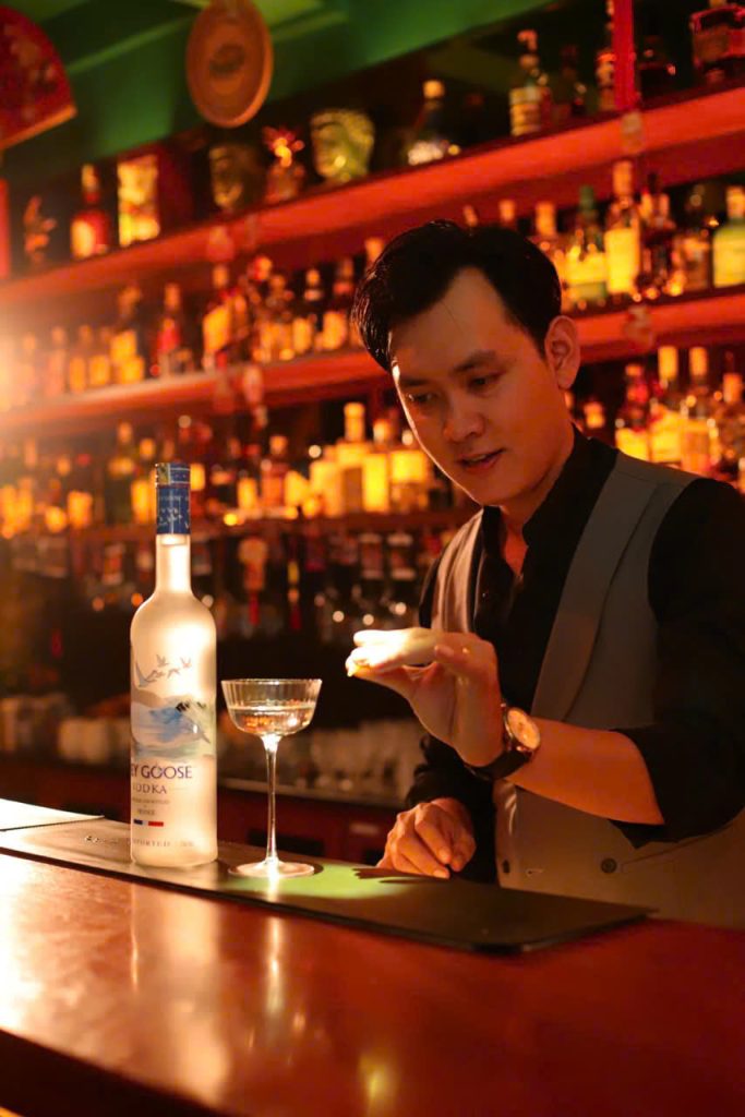 Bartender Trần Lê Tuấn Anh cùng sứ mệnh đưa những hương vị đặc trưng của Việt Nam vào dòng chảy văn hóa cocktail hiện đại