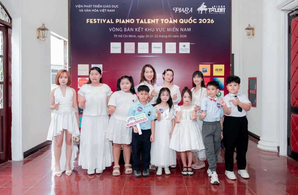 Cô giáo Phạm Tuyết cùng học viên ghi dấu tại Festival Piano Talent Toàn Quốc 2026