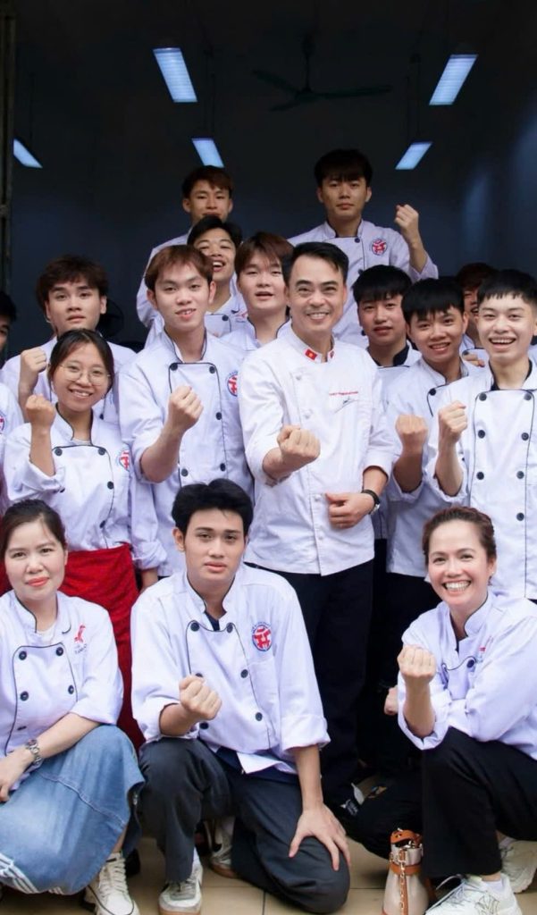 Đầu bếp Phạm Hoài Nam mong muốn lan tỏa tình yêu nghề và truyền cảm hứng cho thế hệ đầu bếp trẻ