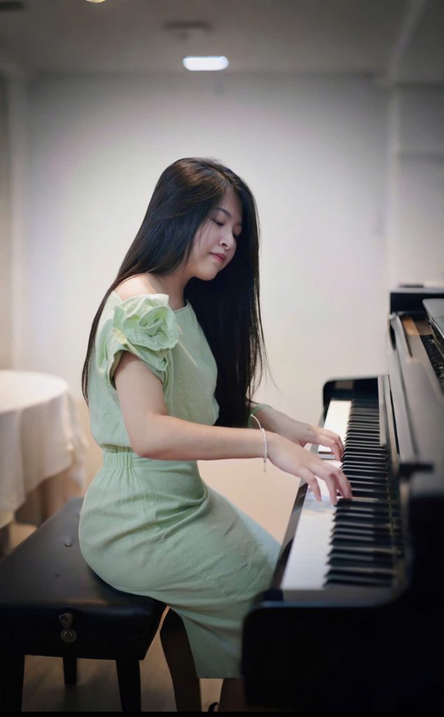 Cô giáo Nguyễn Kim Quý - Founder trung tâm Kim Quý Piano tại Krông Pắc, Đắk Lắk 