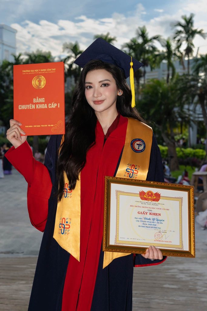 Á hậu Đinh Y Quyên sở hữu thành tích học vấn khiến nhiều người ngưỡng mộ
