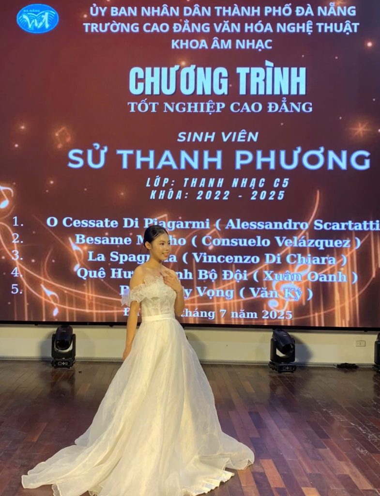 Mỗi góp ý từ giảng viên đều trở thành động lực để Sử Thanh Phương hoàn thiện bản thân