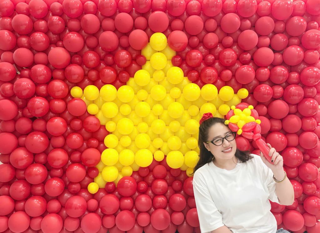 Nghệ nhân Đặng Thùy Linh lan tỏa nghệ thuật bóng bay đến cộng đồng yêu handmade