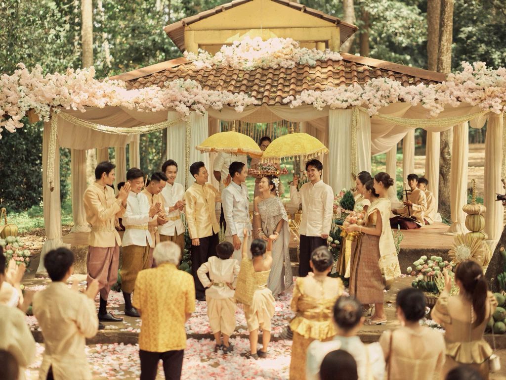 Đám cưới cổ tích của Phương Mỹ Chi trong MV mới có gì đặc biệt?