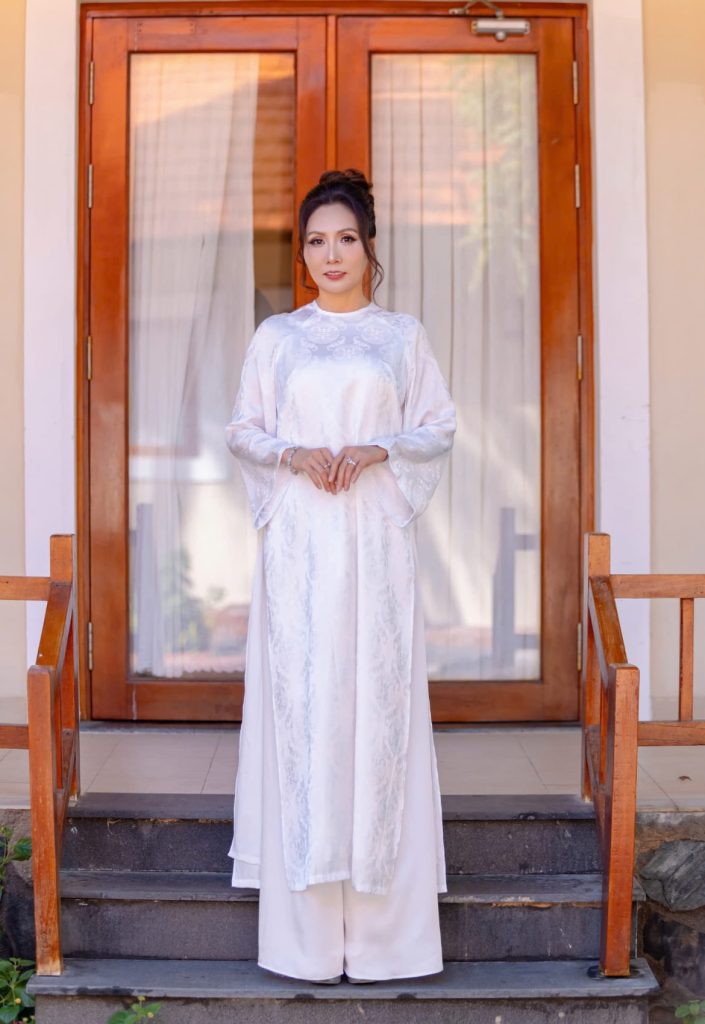 Những biến cố tuổi thơ đã hun đúc bản lĩnh và ý chí vươn lên của Doanh nhân Vương Thị Hương