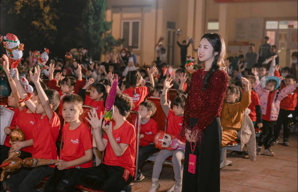 Founder Ms Giang English luôn đề cao chất lượng giảng dạy và sự đồng hành cùng học sinh